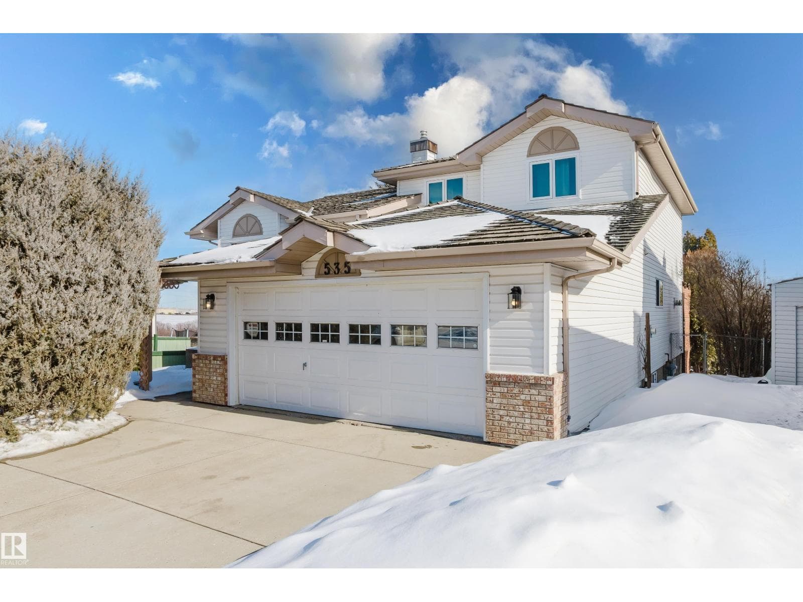 535 PARDEE BAY BA NW photo 3