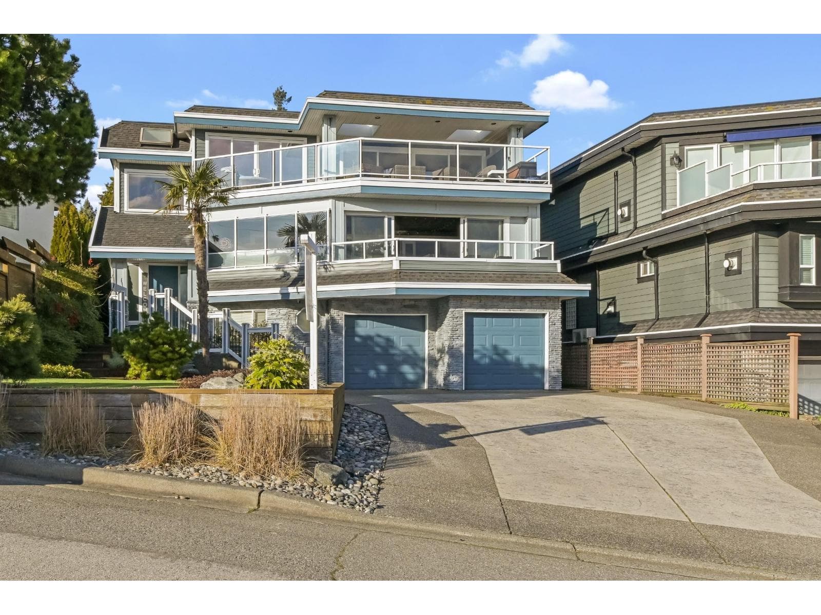 15587 SEMIAHMOO AVENUE photo 2