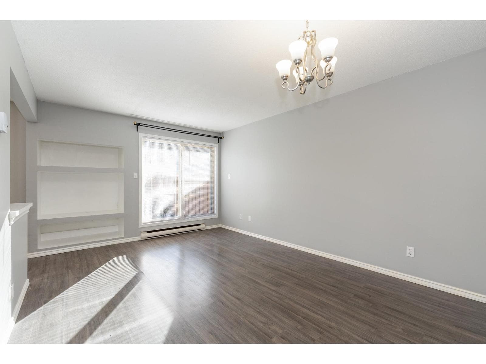60 27456 32 AVENUE photo 5