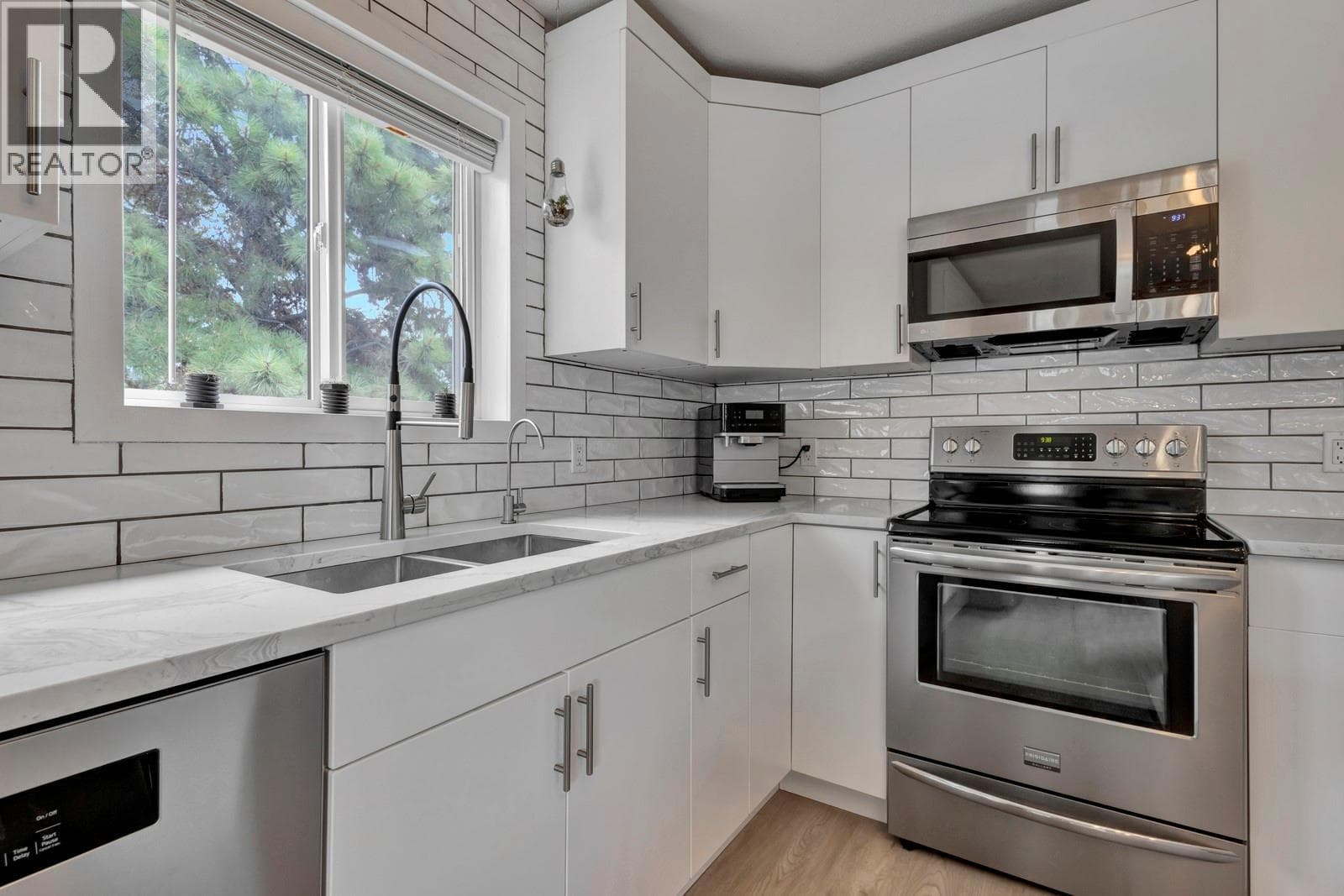 2210 Louie Drive Unit# 6 photo 4