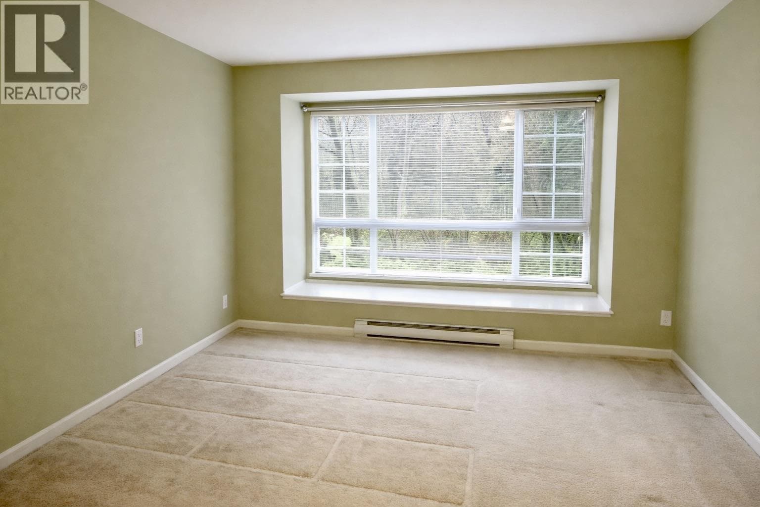215 1242 TOWN CENTRE BOULEVARD photo 5