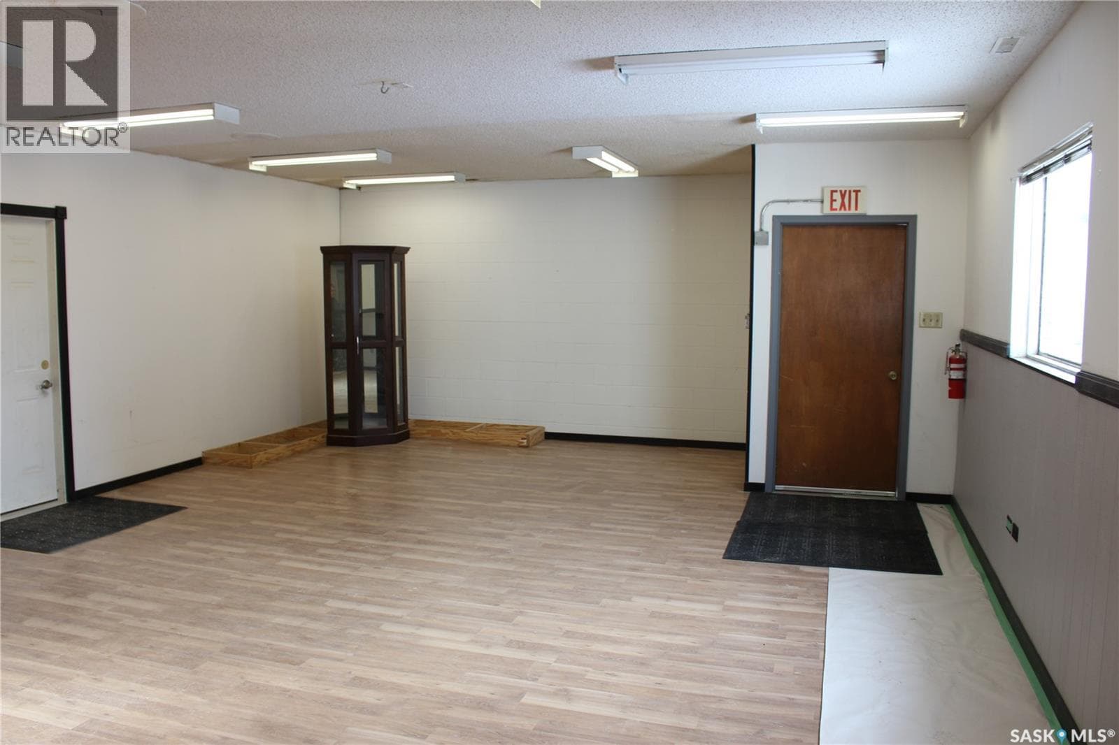 444 RIVER STREET W — photo 4
