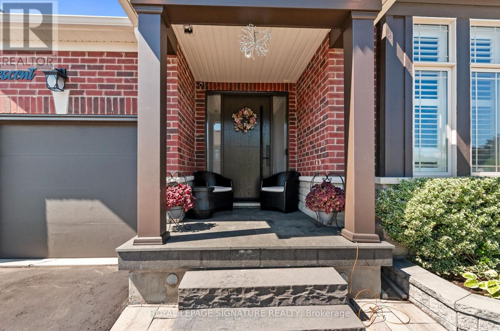 80 SHARPE CRESCENT photo 3