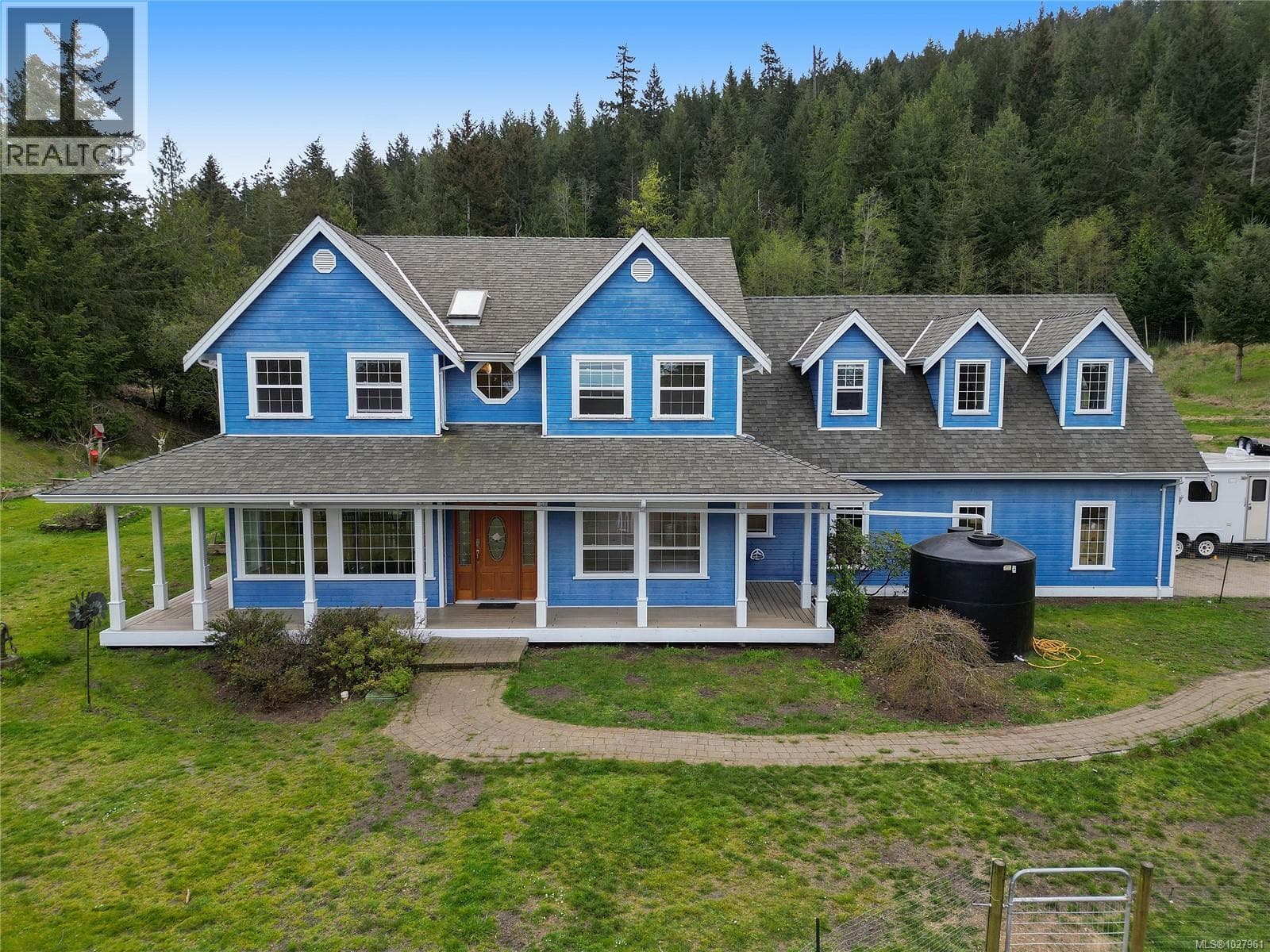 488 McKercher Rd photo 3