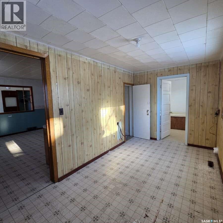128 Railway AVENUE — photo 4