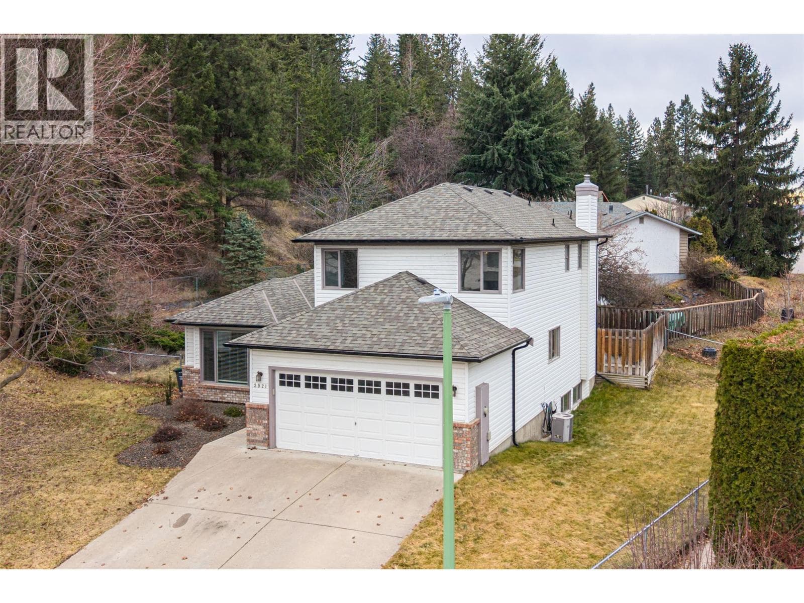 3 bed 3 bath single family at 2921 Fieldstone Court — $849,000