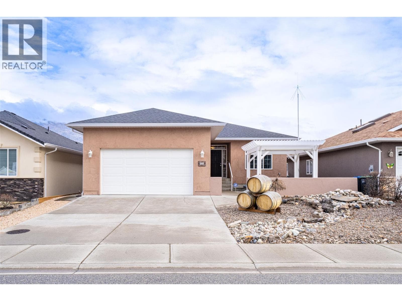 6905 MOUNTAINVIEW Drive photo 2