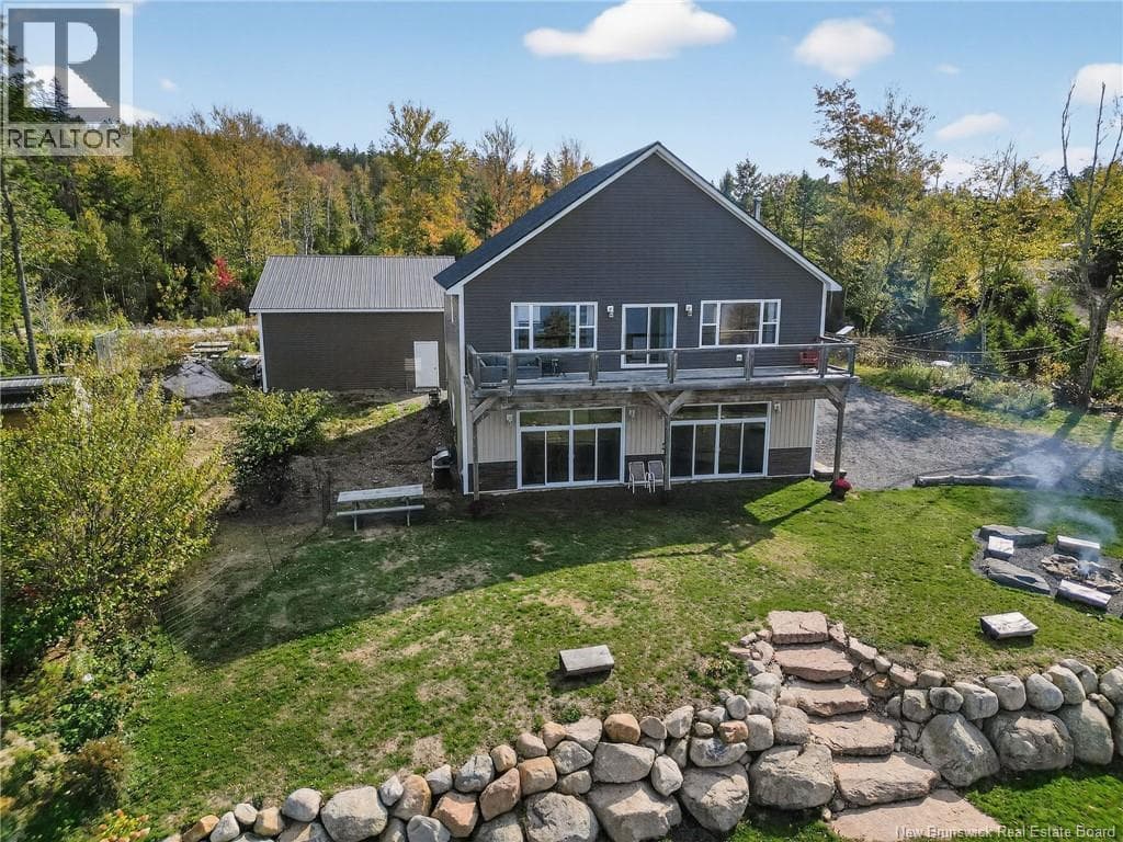 61 Bluff Road photo 2