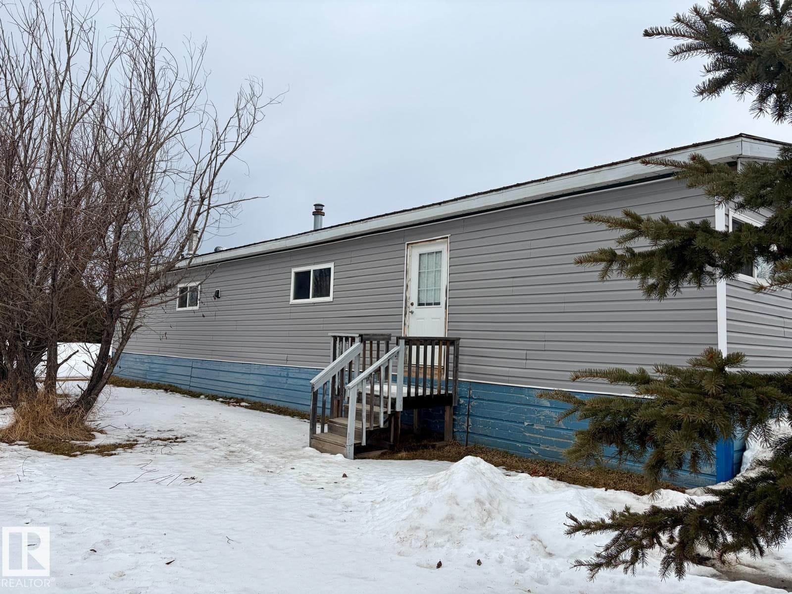 218 Hwy 13 E — photo 2