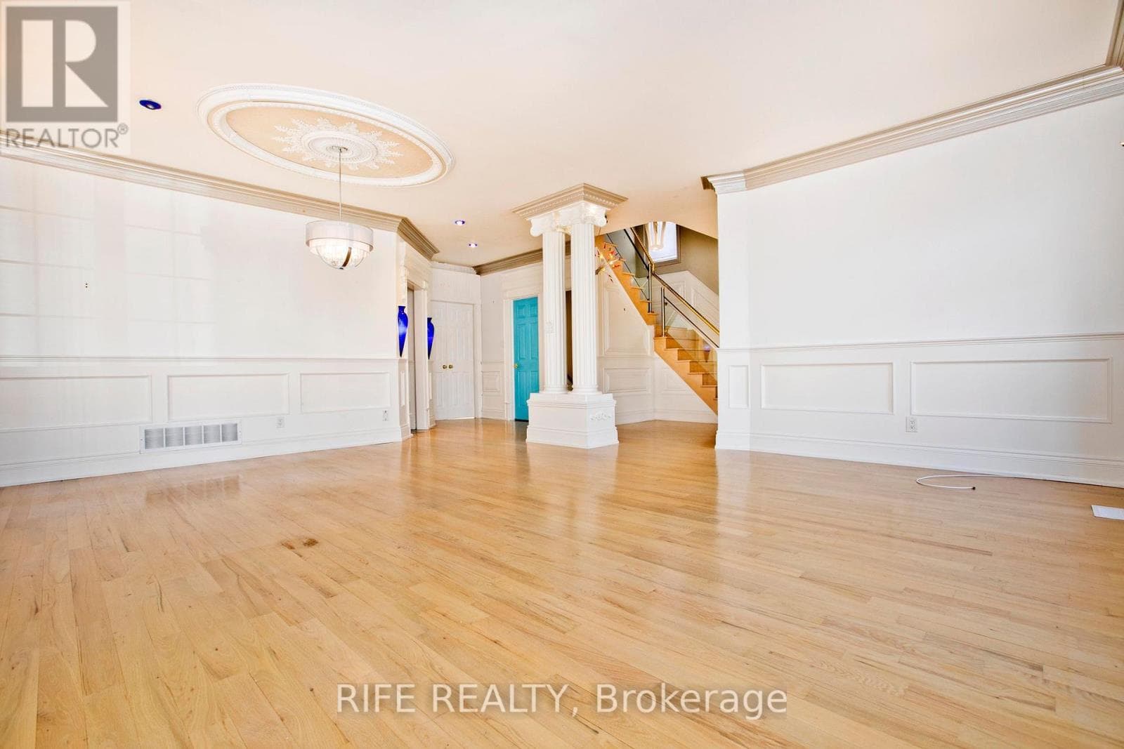 573 OLD ORCHARD GROVE photo 4