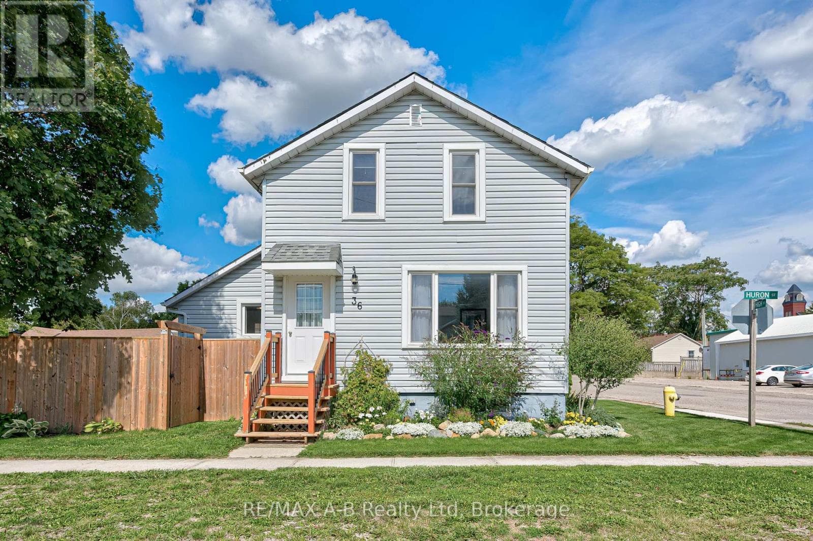 2 bed 2 bath single family at 36 HURON STREET — $399,900