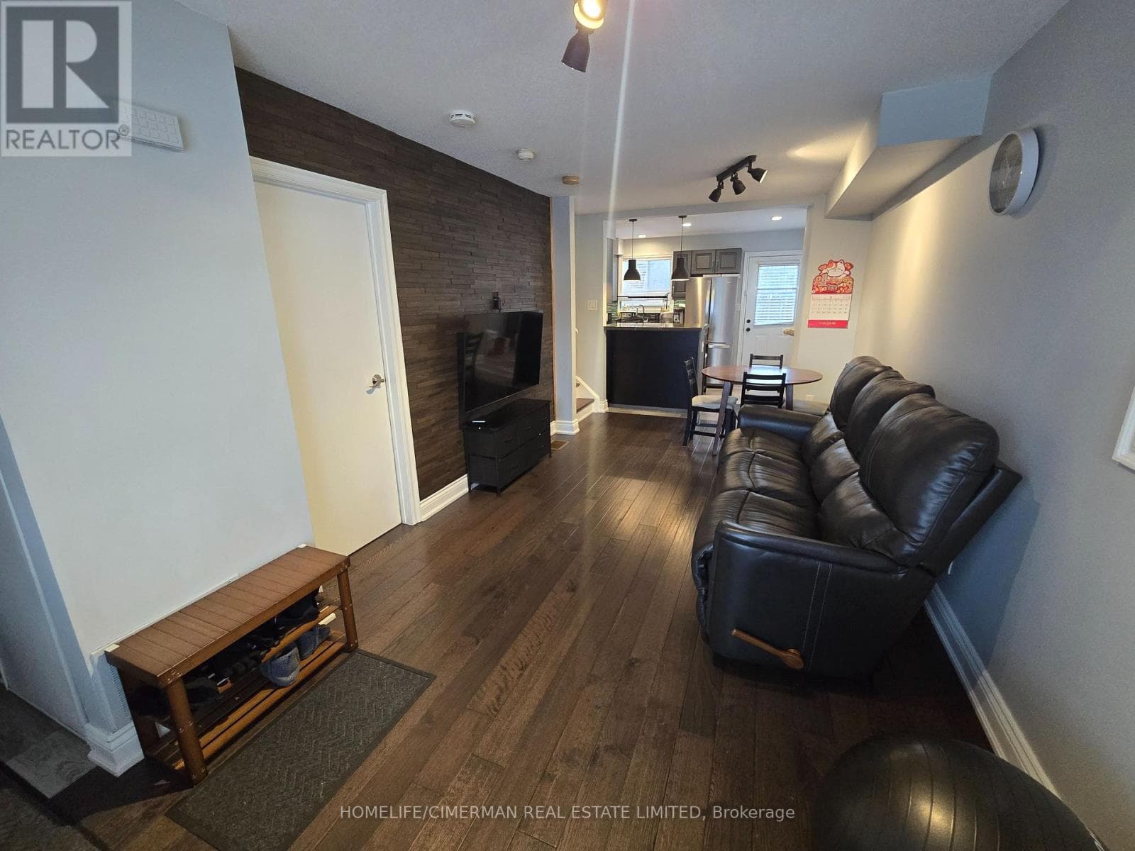 6 - 4277 LAWRENCE AVENUE E photo 4