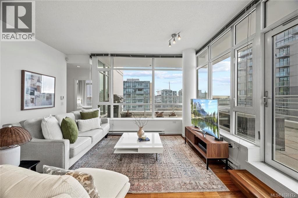 2 bed 2 bath single family at 1401 834 Johnson St — $750,000