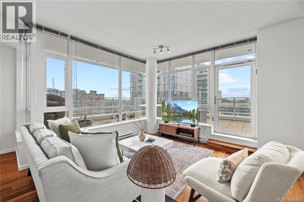 1401 834 Johnson St photo 4