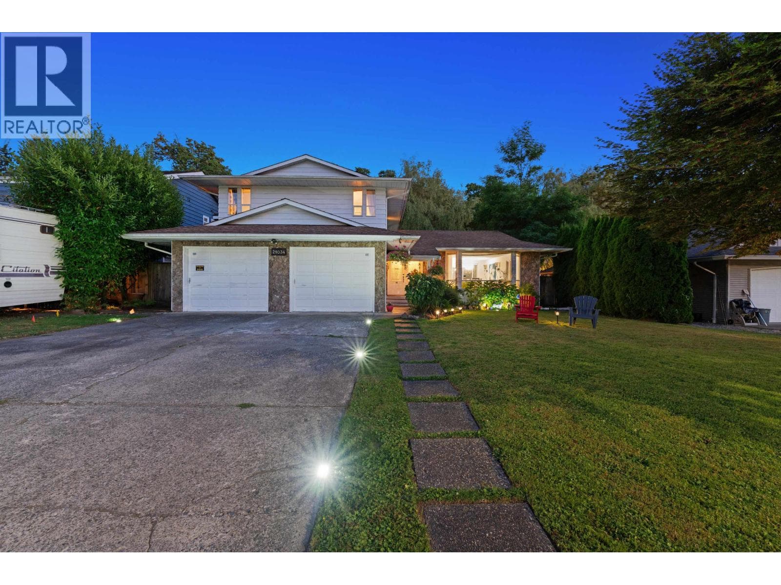 21034 BARKER AVENUE photo 3