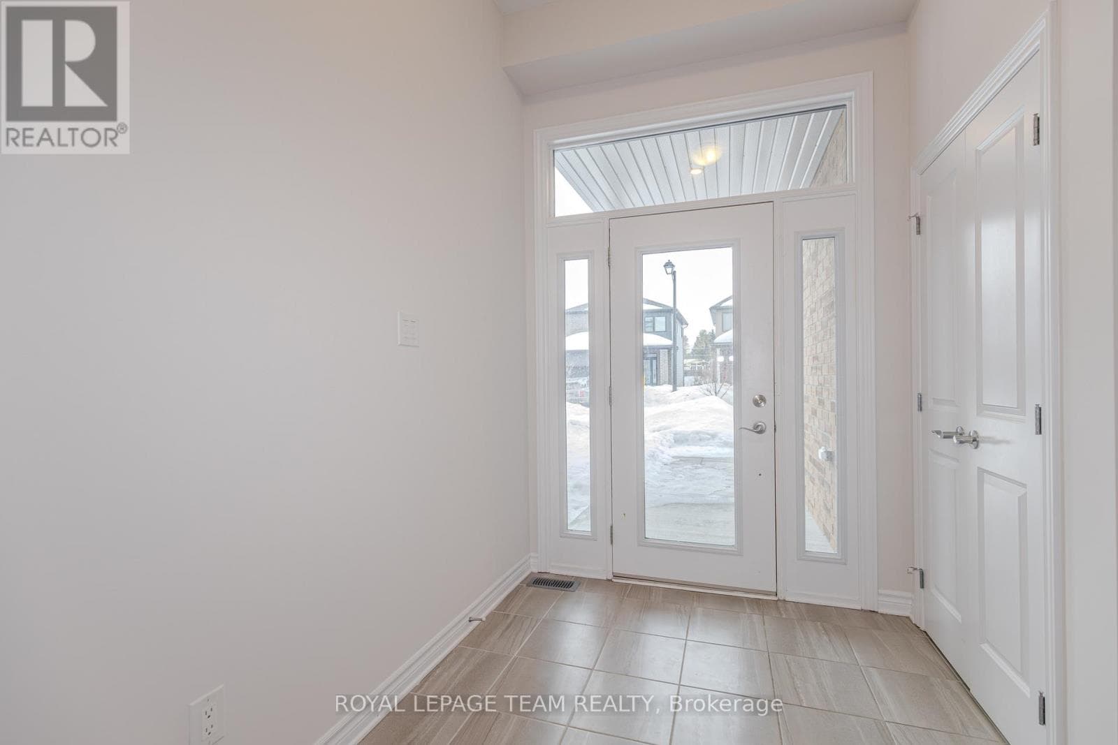 608 ENCLAVE LANE photo 4