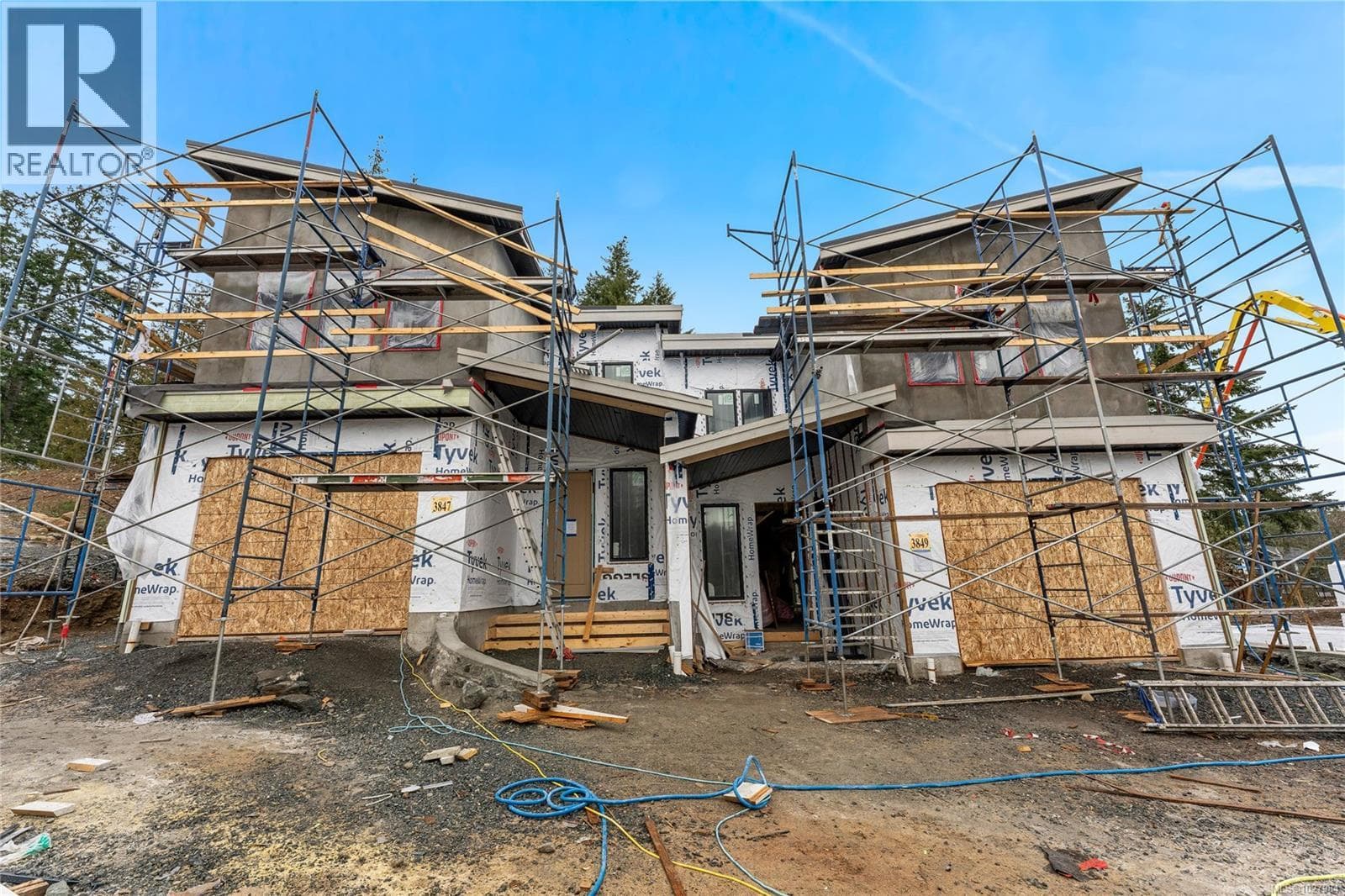 3 bed 3 bath single family at 3849 Olympian Way — $1,100,000