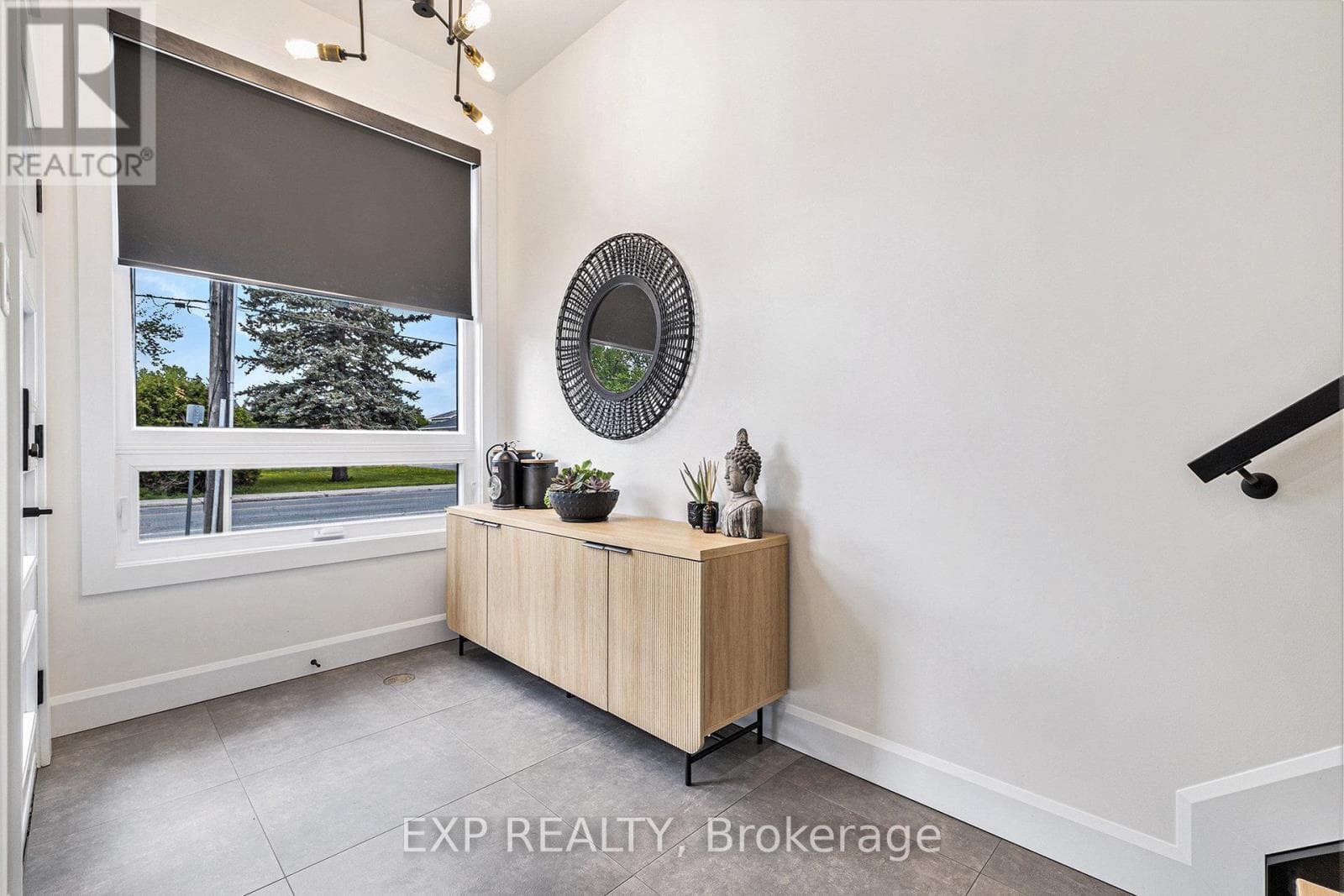 1056 NOTRE DAME STREET photo 2