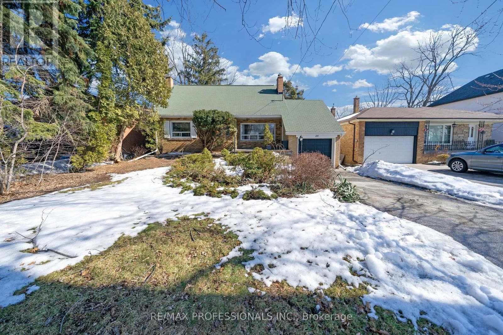 5 bed 3 bath single family at 29 TREMONT ROAD — $1,349,000
