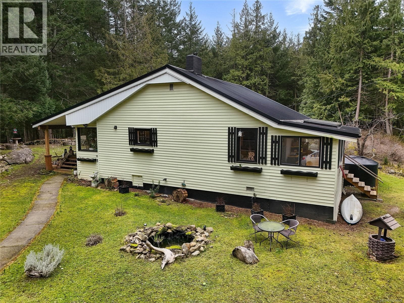 370 Campbell Bay Rd photo 3