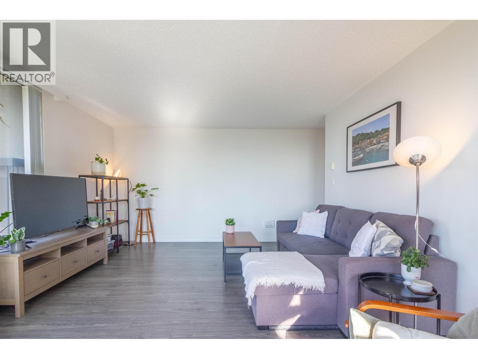 908 2041 BELLWOOD AVENUE photo 4