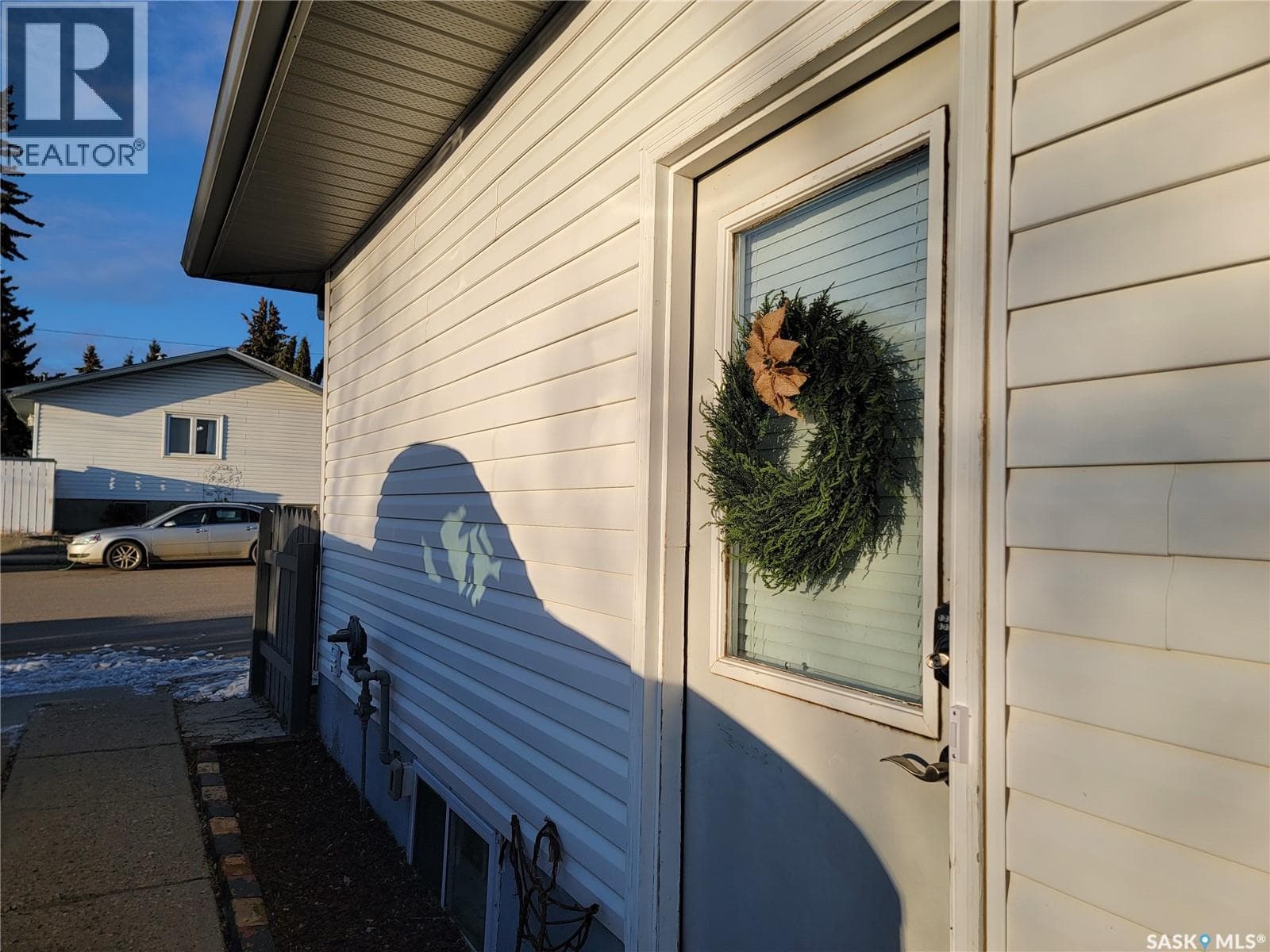 4812 post STREET photo 3