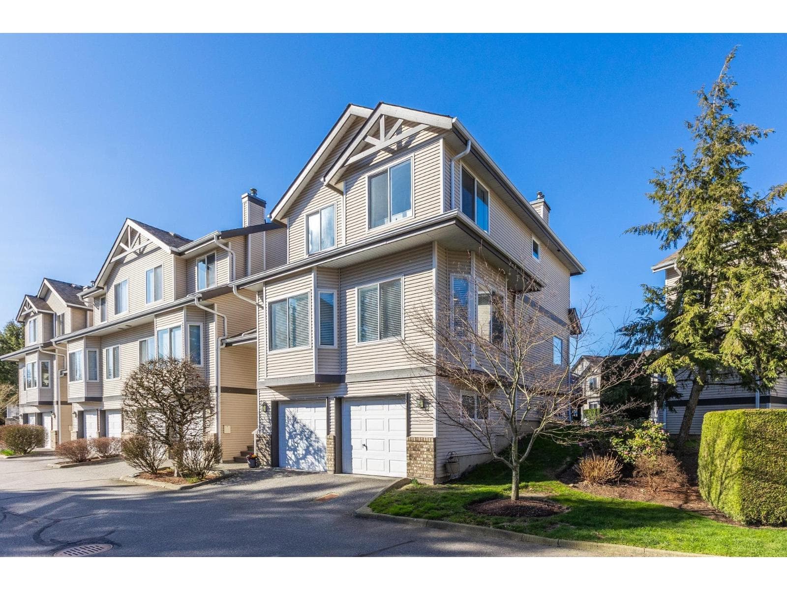 4 bed 3 bath single family at 17 20750 TELEGRAPH TRAIL — $1,014,900