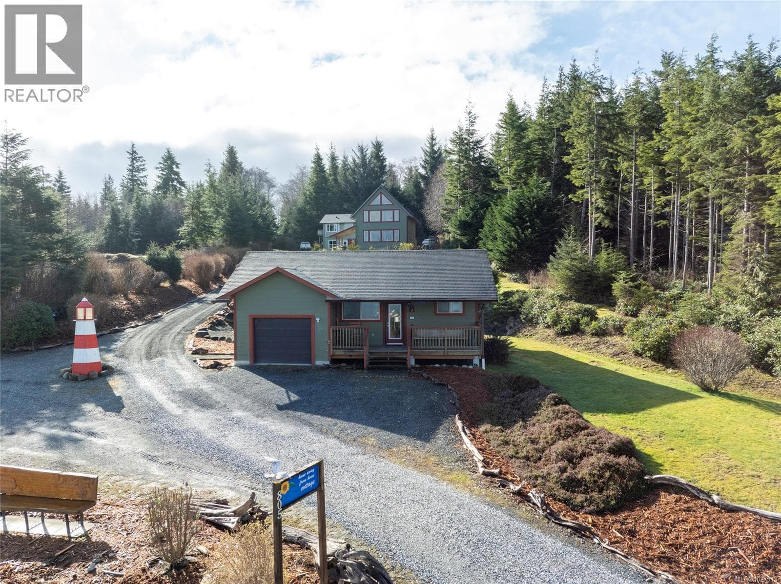 805 Lanqvist Rd photo 3