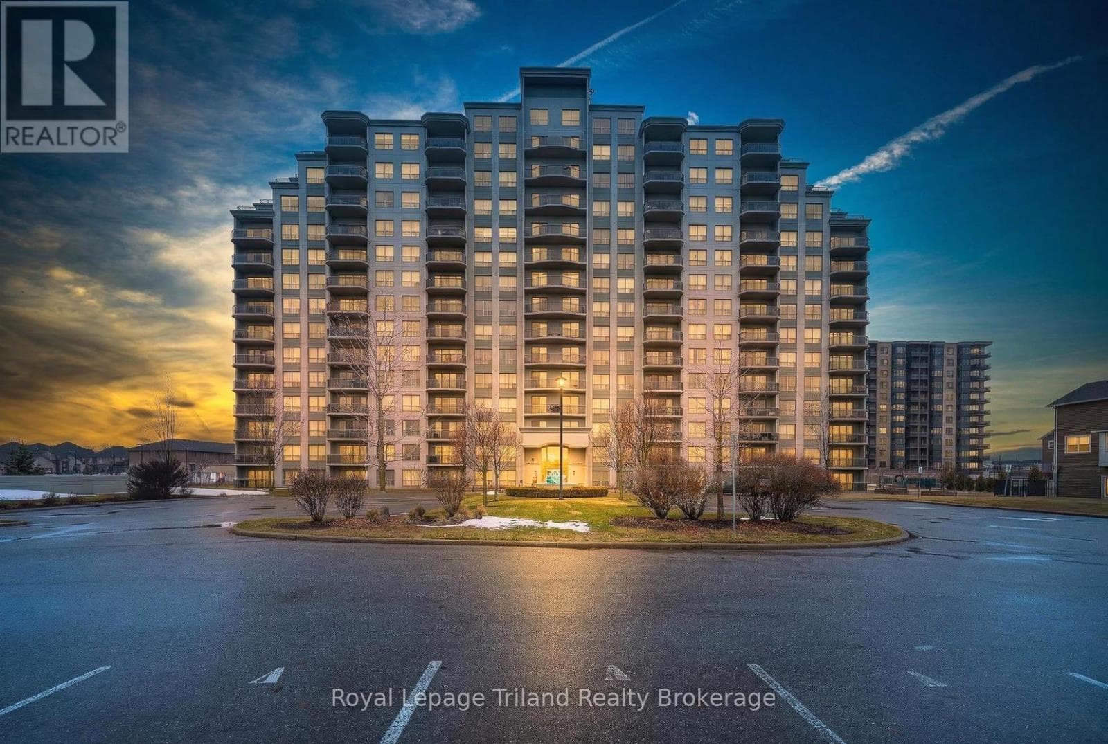 2 bed 1 bath single family at 1007 - 1030 CORONATION DRIVE — $367,500