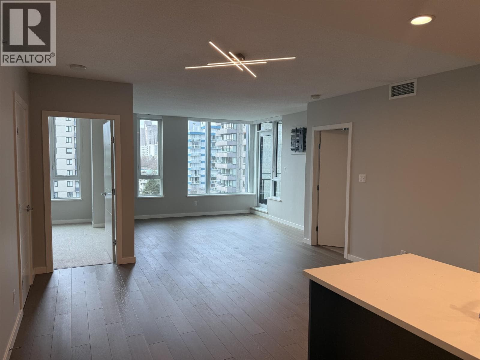 806 2888 CAMBIE STREET photo 5