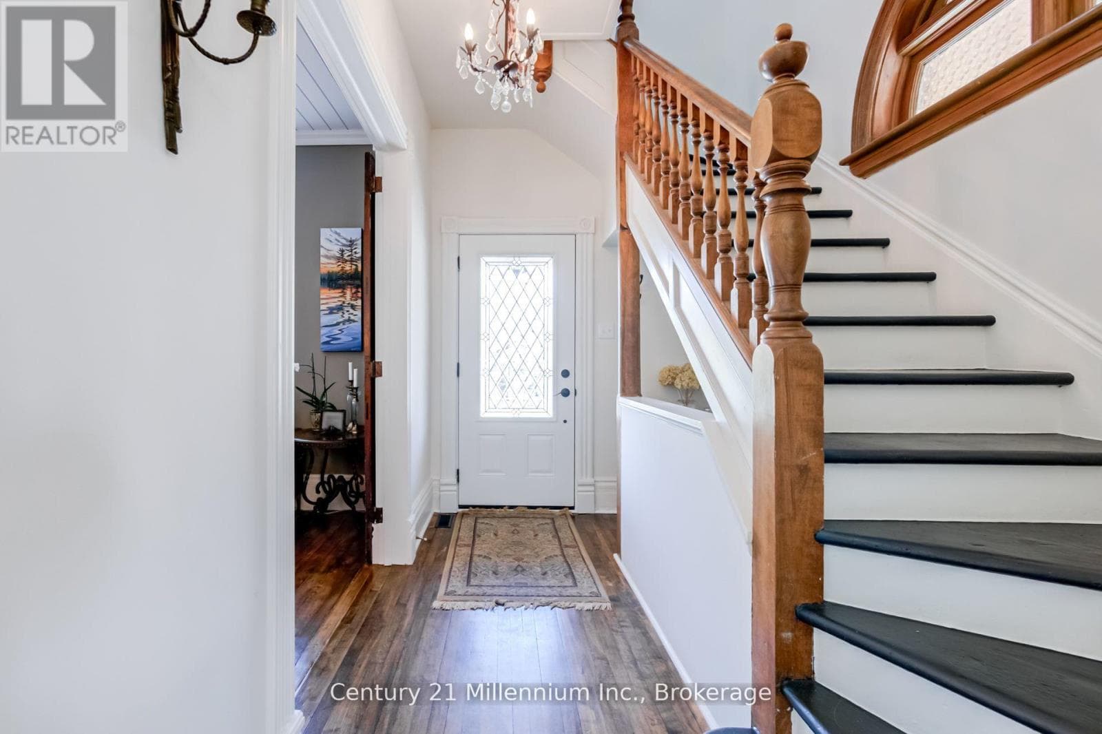 439 BIRCH STREET photo 4