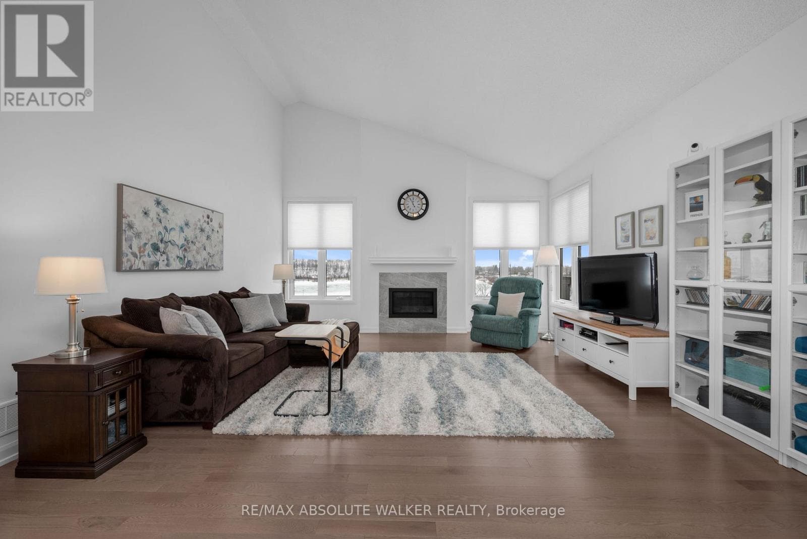 1013 DIAMOND STREET photo 5