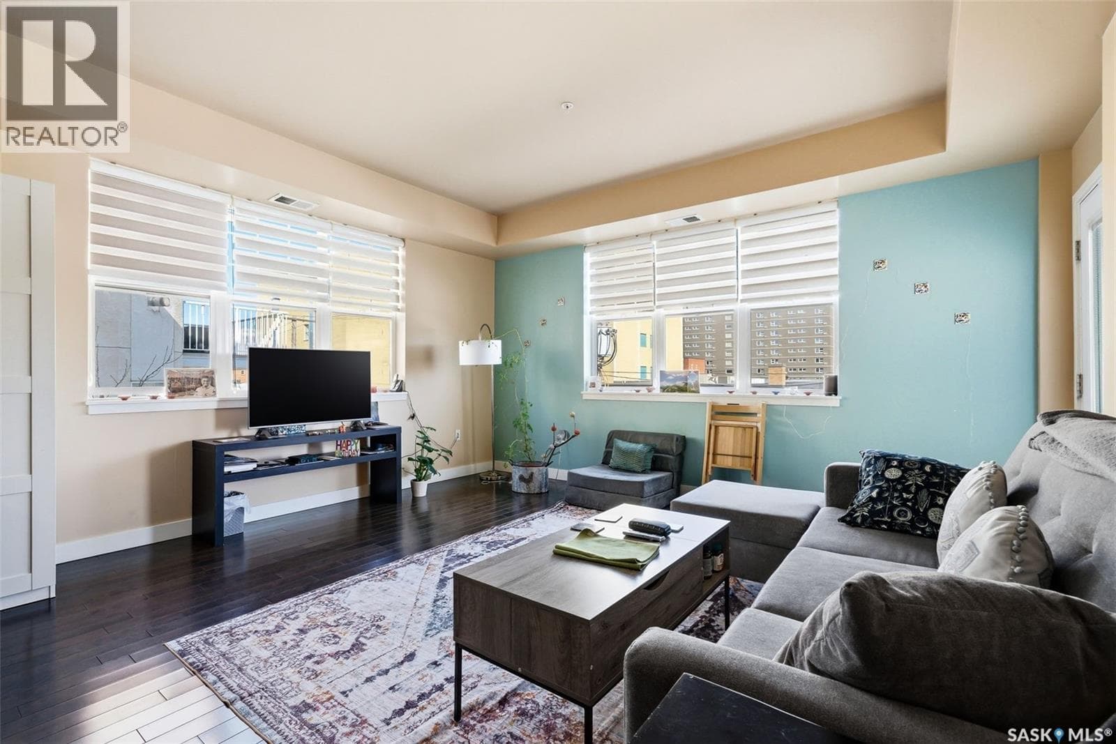 301 2255 Angus STREET — photo 4