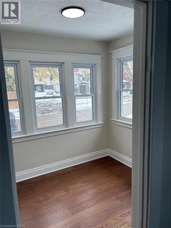 30 EASTCHESTER Avenue photo 5