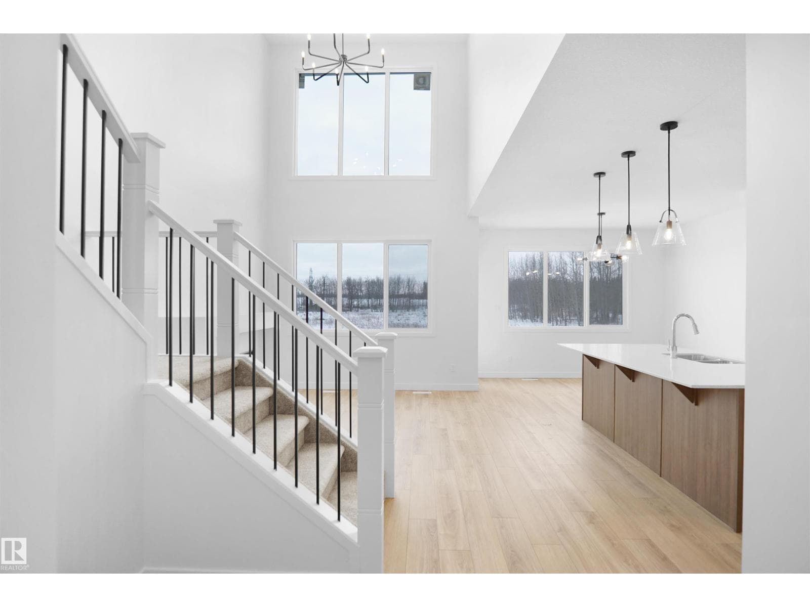 1323 11 AV NW photo 3