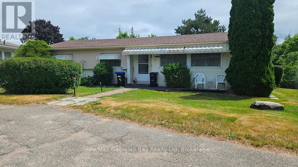 2 bed 2 bath single family at 27 MIMOSA DRIVE — $220,000