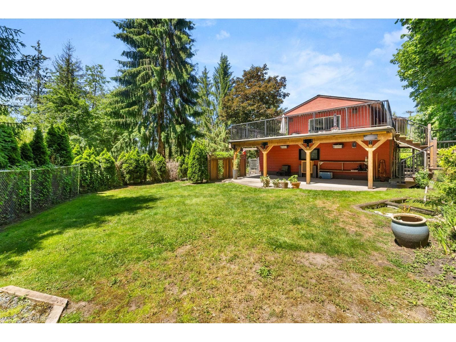 194 CLOVERMEADOW CRESCENT photo 5