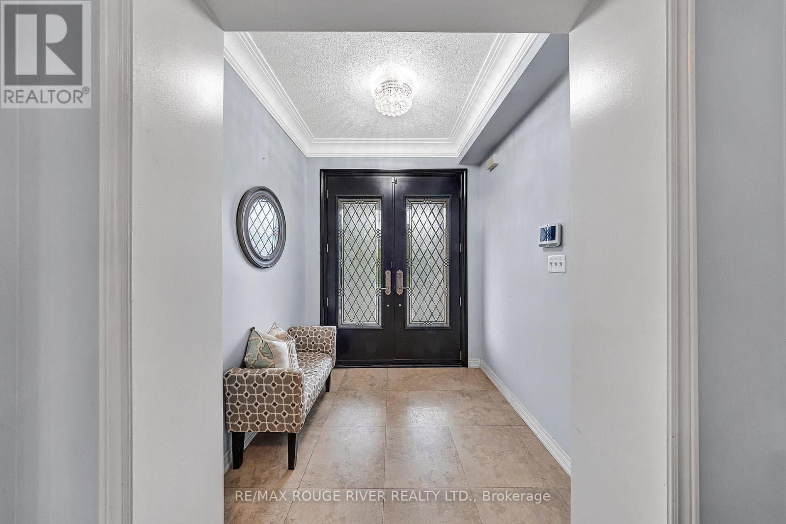 8 ST PHILIP COURT photo 5