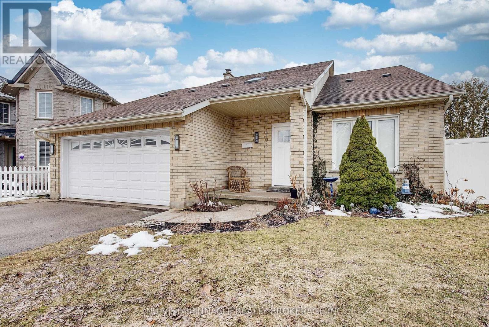 3 bed 3 bath single family at 200 CONWAY COURT — $598,400