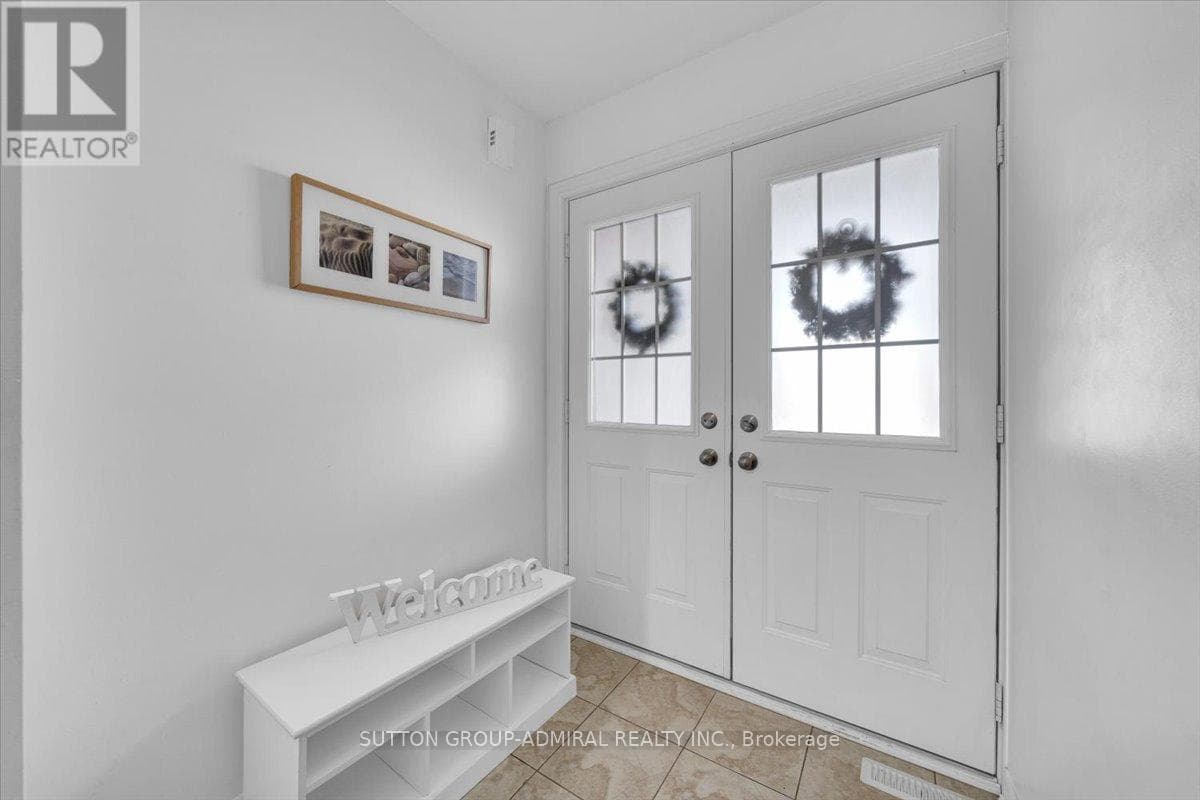 1 - 2600 GLENGARRY ROAD photo 3