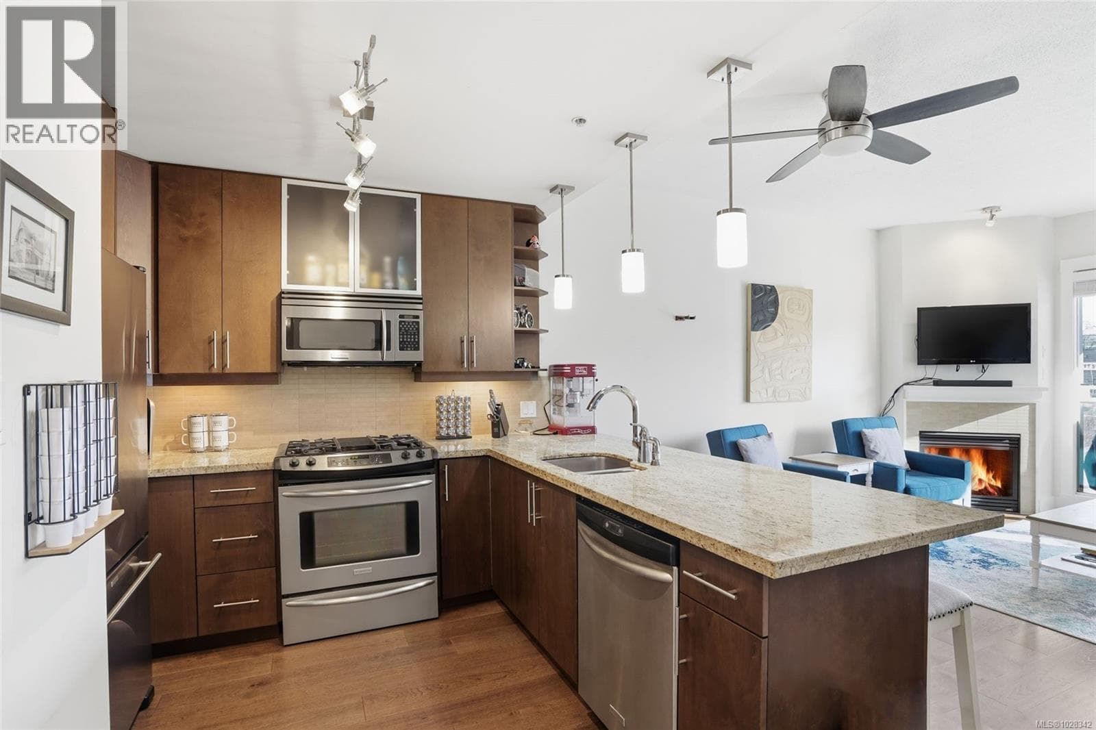 305 194 Beachside Dr photo 4