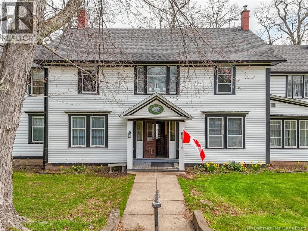 74 Front Street photo 2