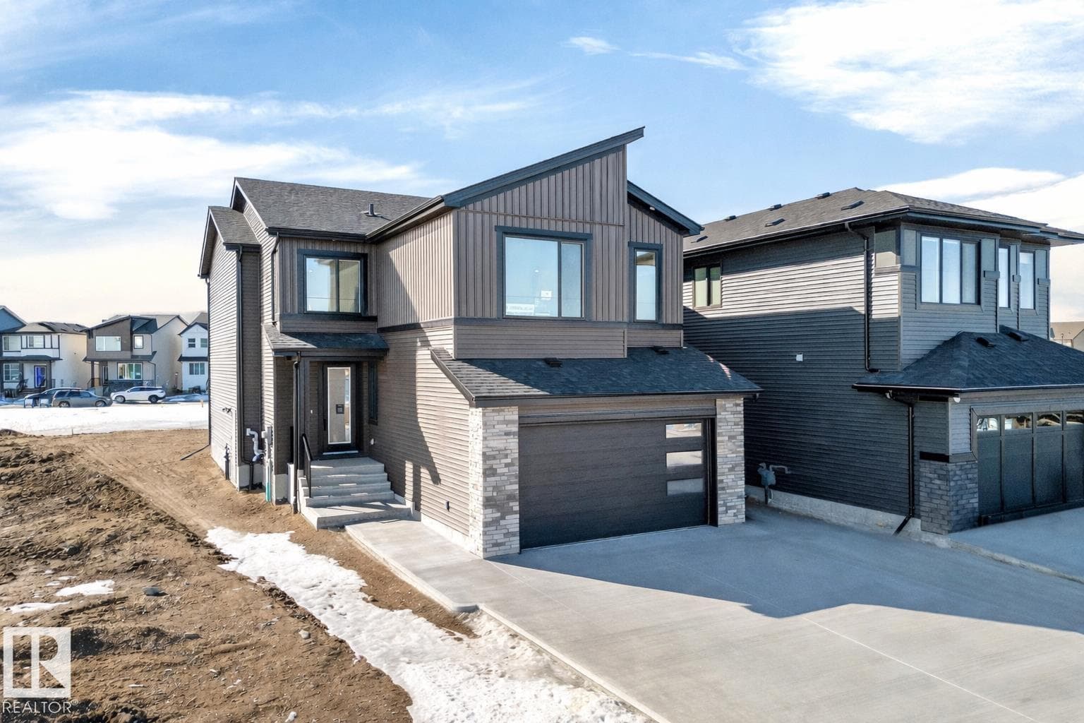 4 bed 3 bath single family at 211 PATERSON LI SW — $734,900