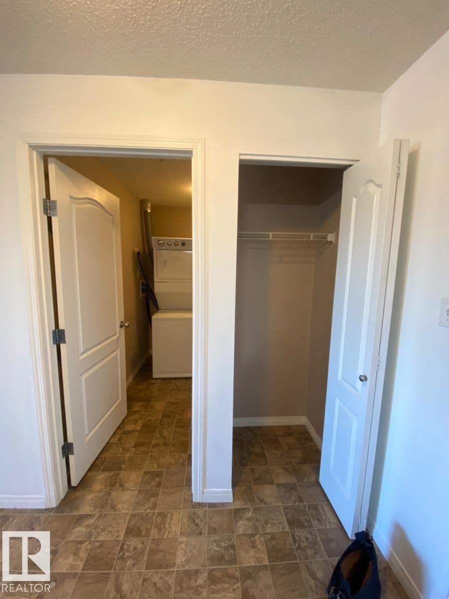 #6329 7331 SOUTH TERWILLEGAR DR NW photo 3