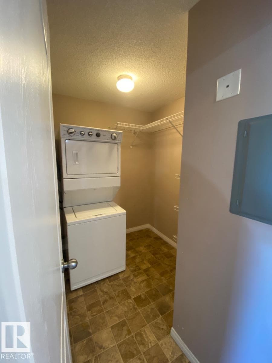 #6329 7331 SOUTH TERWILLEGAR DR NW photo 4