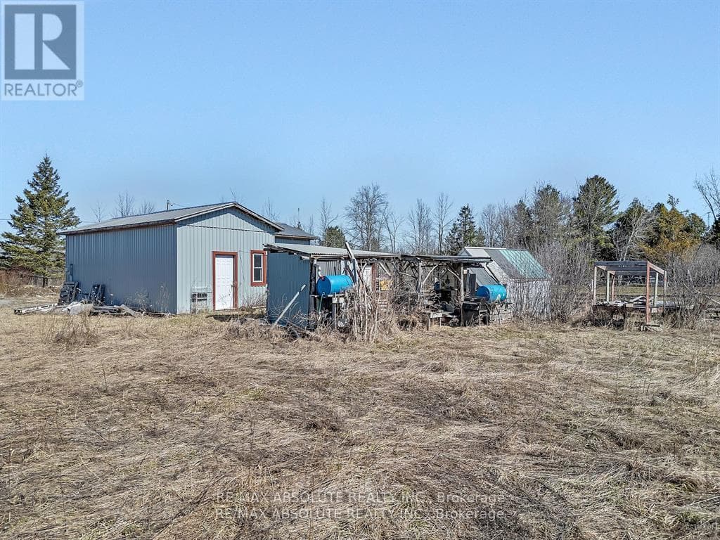 18 WOLFORD CENTRE AVENUE photo 4