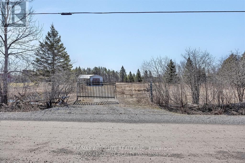 18 WOLFORD CENTRE AVENUE photo 5