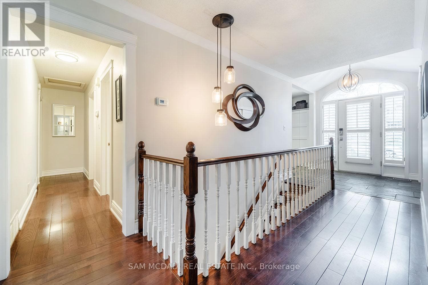 388 ASH ROAD photo 3