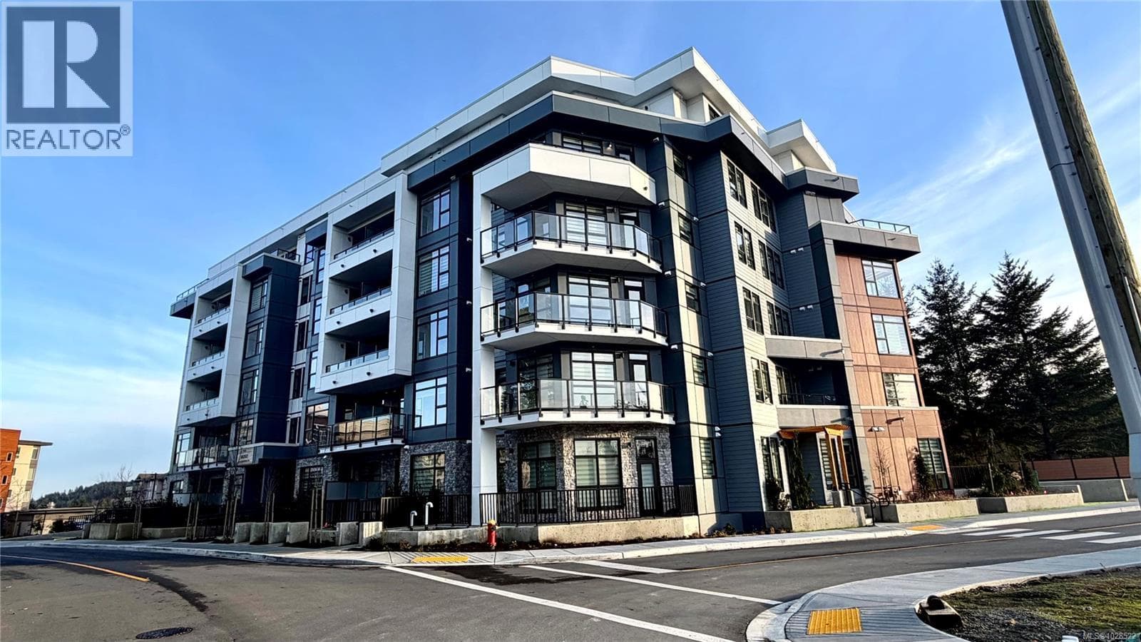 1 bed 1 bath single family at 511 6320 Sentinal Dr — $479,000