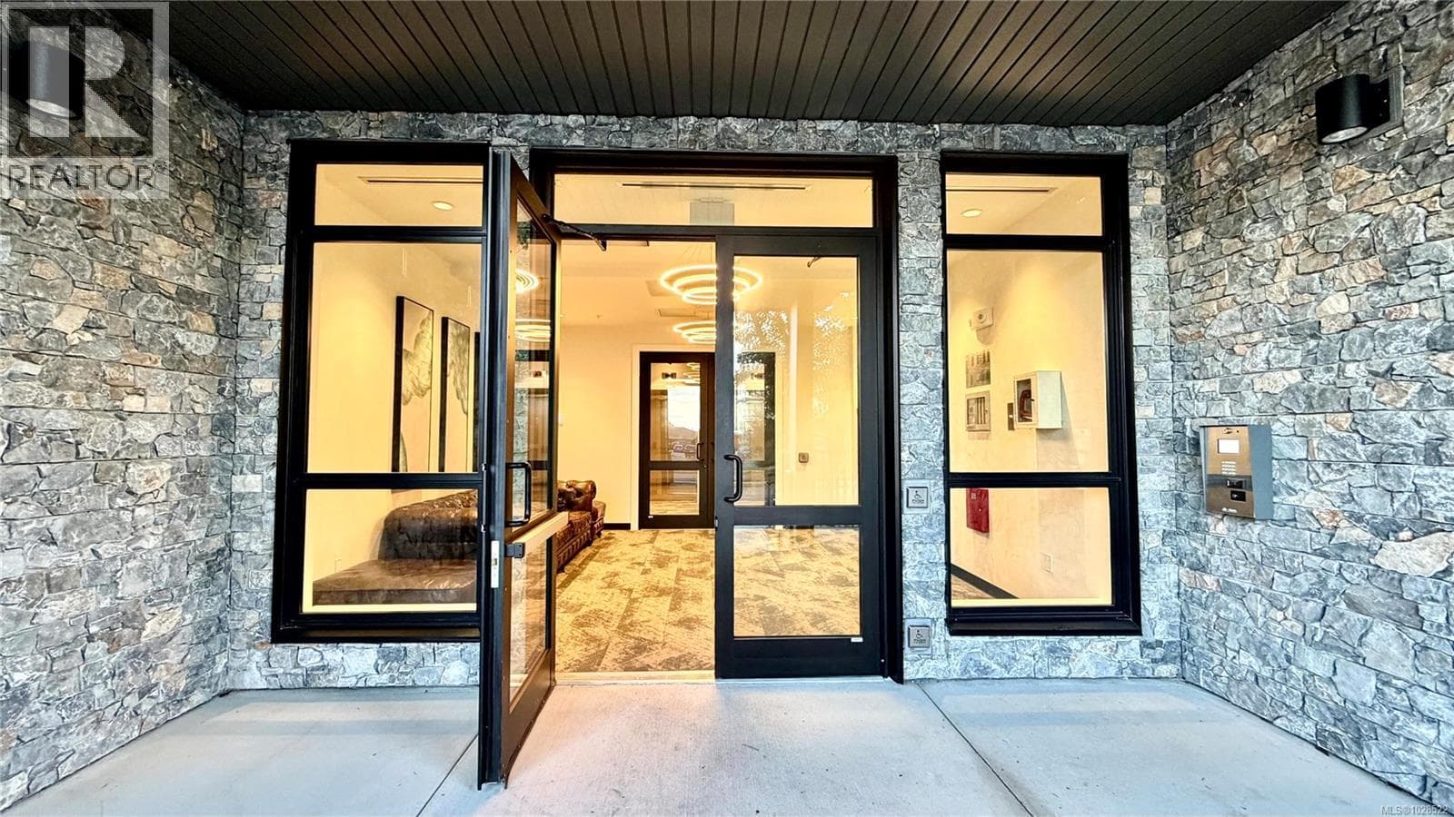 511 6320 Sentinal Dr photo 5